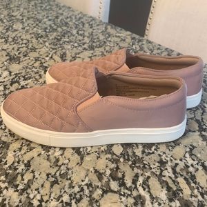 Slip on sneakers
